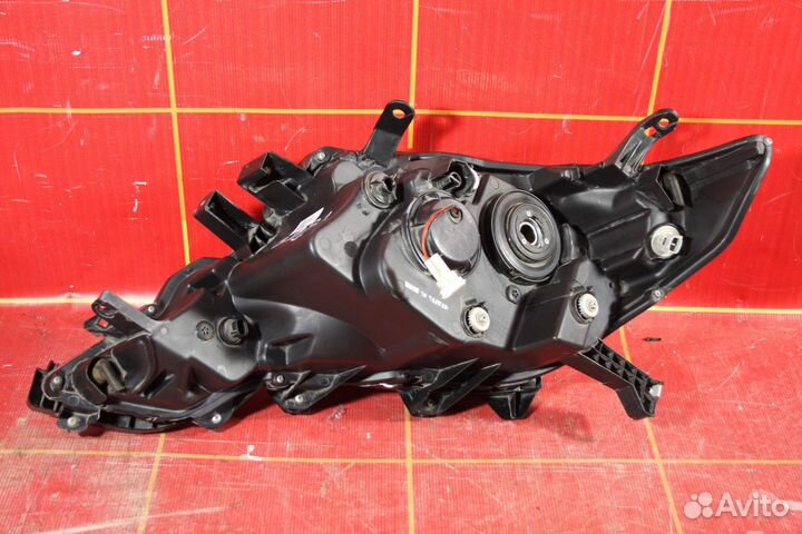 Фара правая Toyota Land Cruiser Prado