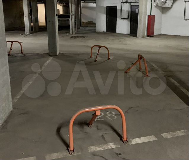 Машиноместо, 18 м²