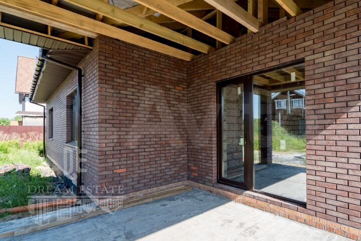 Дом 155 м² на участке 11 сот.