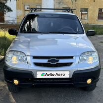 Chevrolet Niva 1.7 MT, 2010, 127 500 км, с пробегом, цена 549 000 руб.