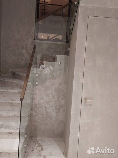 Ограждерние лестницы из стекла для дома