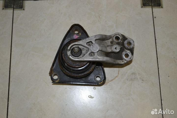 Подушка двигателя правая Kia Ceed (ED)