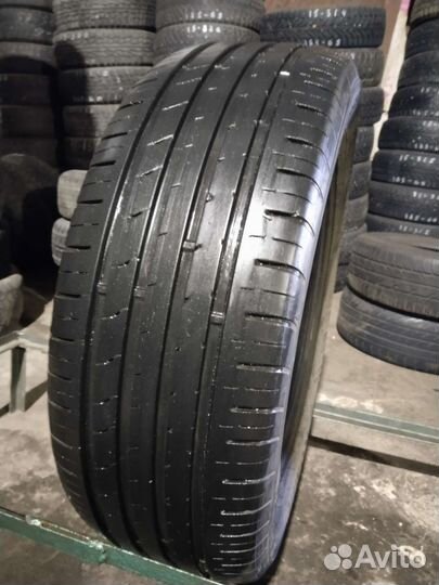 Kumho Ecsta HS51 215/60 R16