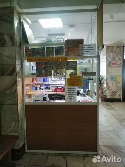 Стеклянная витрина б\у