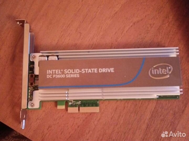 Intel SSD P3600 400GB