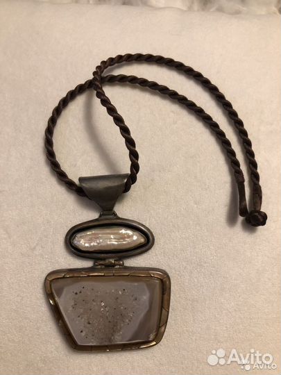 Подвеска с жемчугом и друзой опала