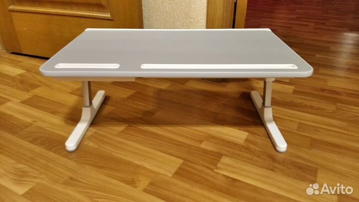 Столик для ноутбука в кровать складной