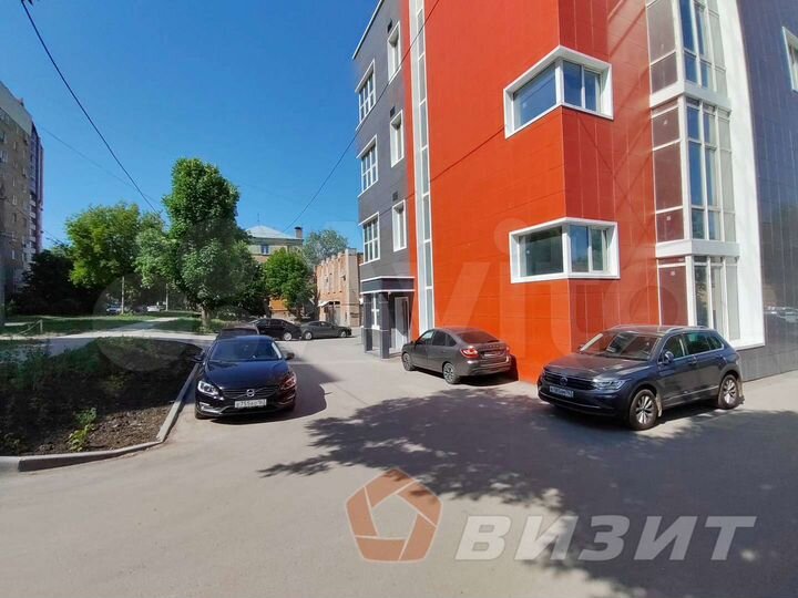 Отдельно стоящее административное здание 2400 кв.м