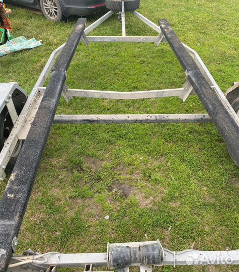 Лодочный прицеп