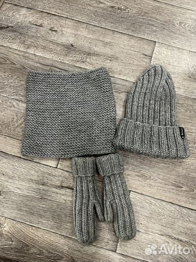 Комплект шапка и шарф женский