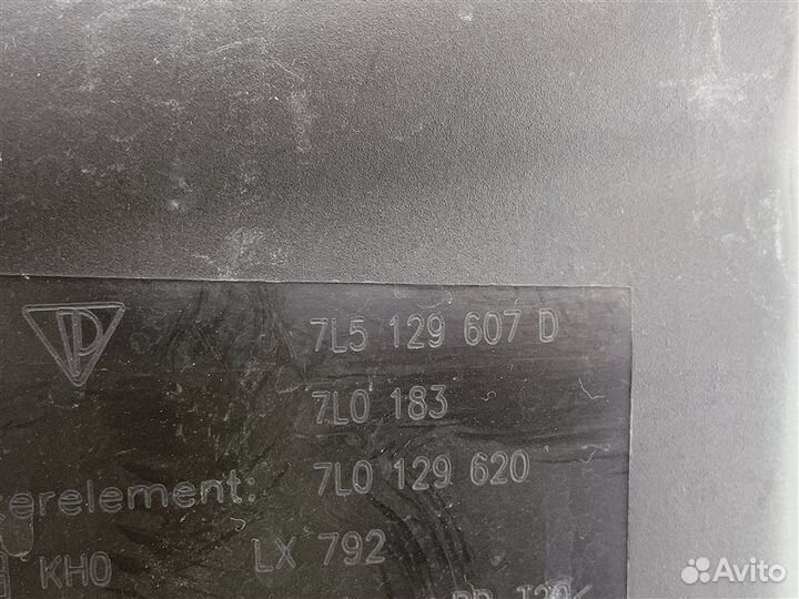 Корпус воздушного фильтра правый Porsche Cayenne