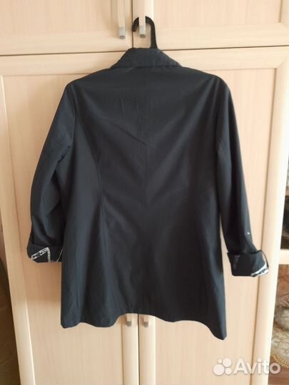 Ветровка женская новая. Размер 52-54темно-синяя