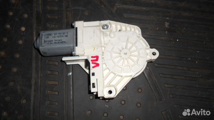 Моторчик стеклоподъемника для Audi A4 (B8)