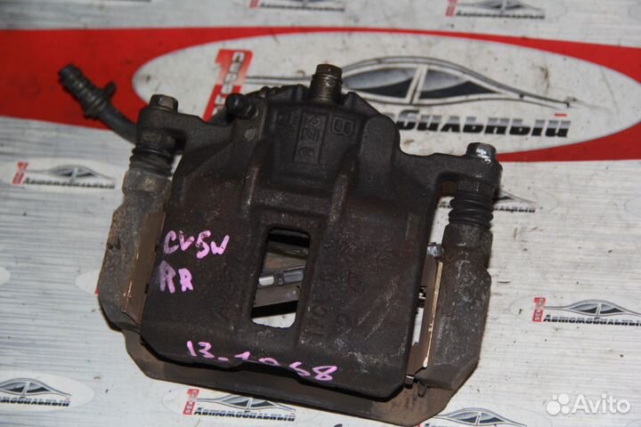 Суппорт перед право c Mitsubishi Delica D:5 CV5W 4