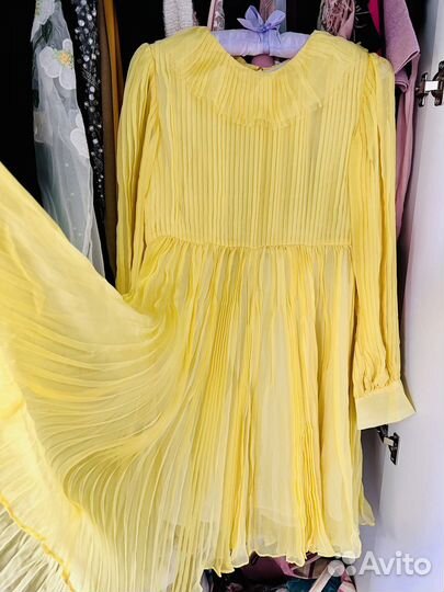 Платья яркие модные разные