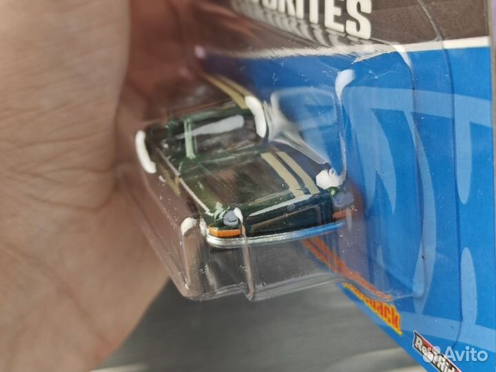 '69 Volkswagen Squareback - Hot Wheels Premium