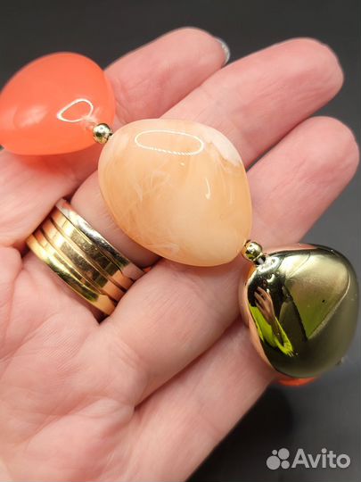 Бижутерия браслеты пластик. Новые