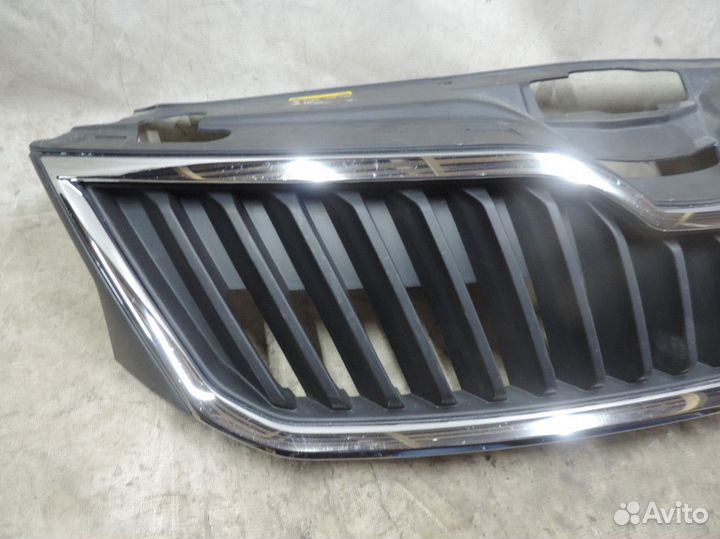 Решетка радиатора Skoda Rapid 2012 - 2019