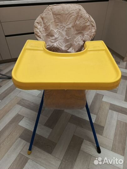 Детский стульчик для кормления