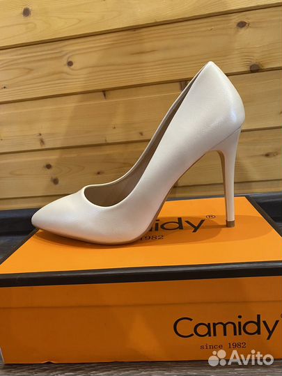 Туфли женские 38 размер бежевые