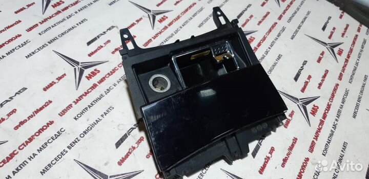 Накладка консоли перед w204 мерседес