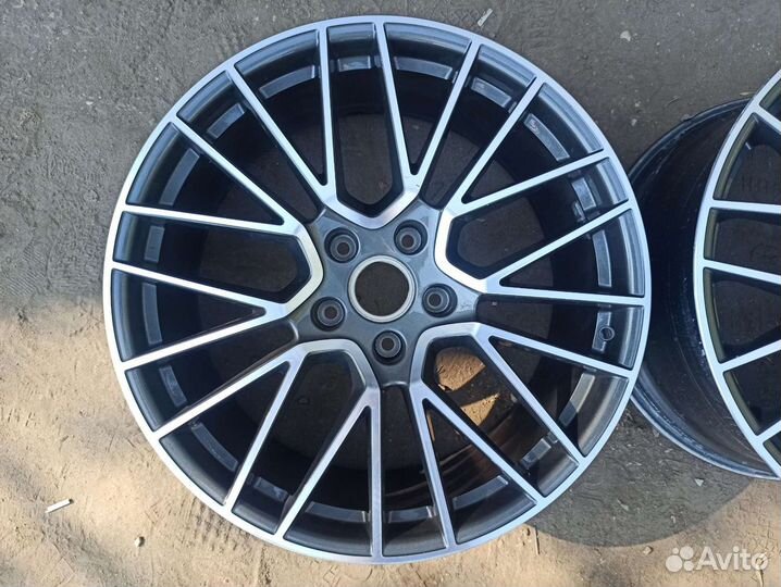 Porsche Cayenne 2018 четыре диска r21 rs spyder ор