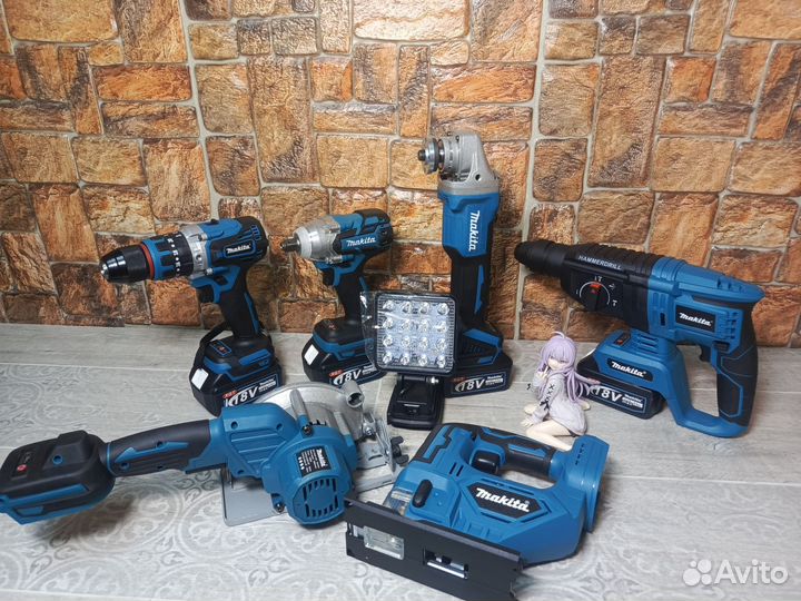 Набор электроинтструмента Makita 7в1 +4акб