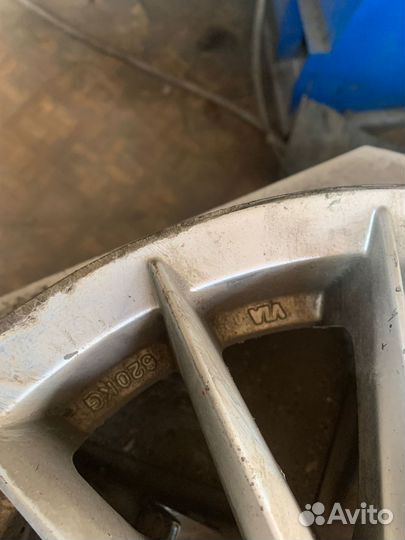 Продаю литые диски радиус 14