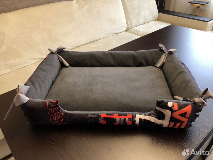 Лежанка для кошек