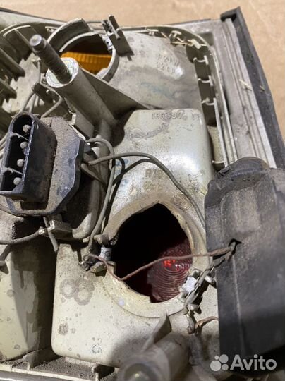 Задний правый фонарь бмв е34