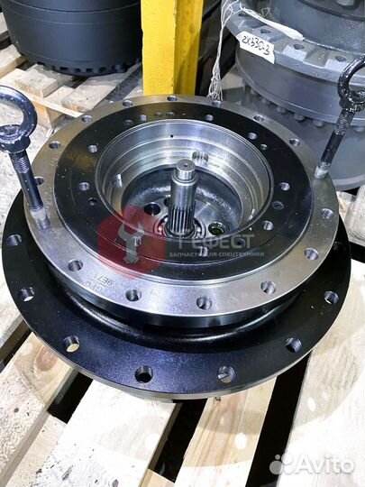 Редуктор хода Hitachi ZX160 4466663