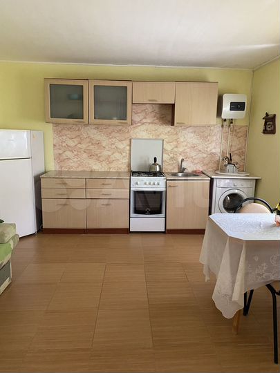 Дом 32 м² на участке 3,6 сот.