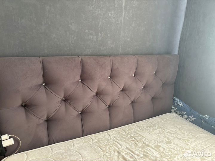 Кровать с матрасом бу 160/200