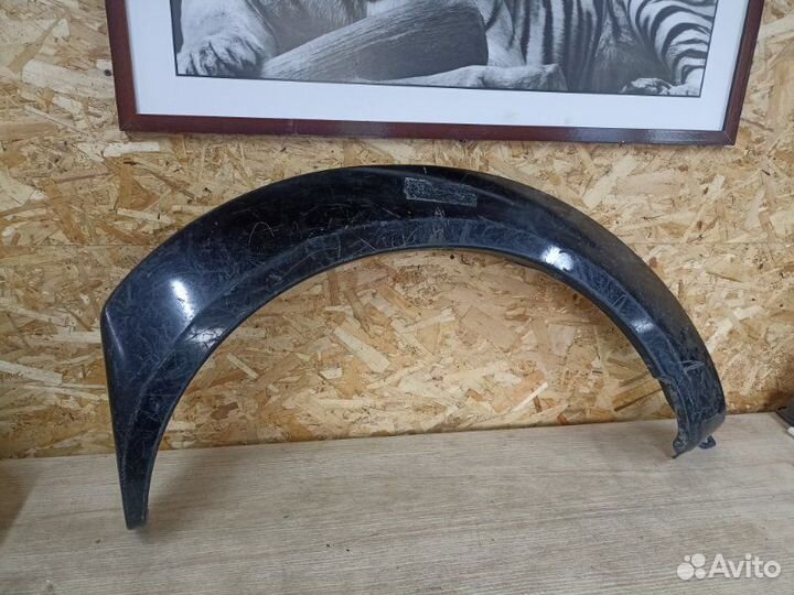 Расширители арок задние левые Nissan Np 300