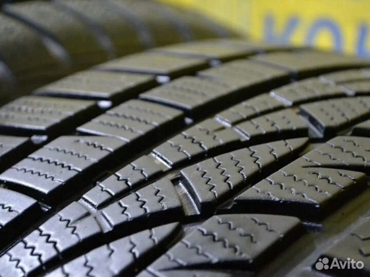 Hankook Winter I'Cept Evo 215/55 R17