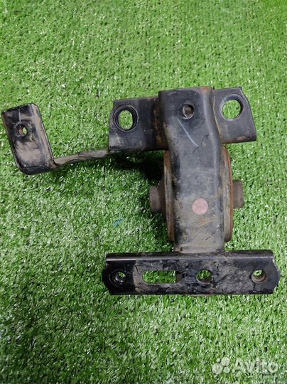 Опора (подушка) двигателя левая Toyota RAV4 A2 20