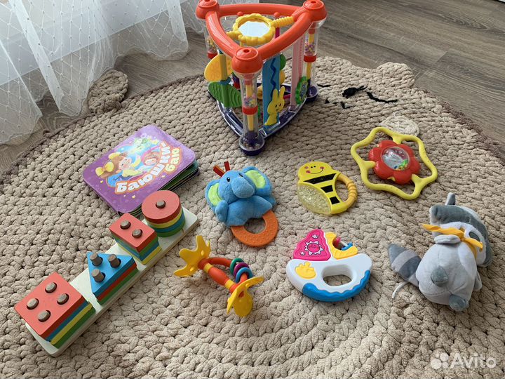 Развивающие игрушки пакетом