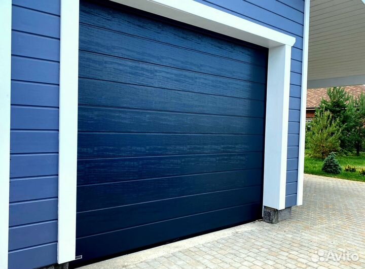 Секционные ворота с монтажом