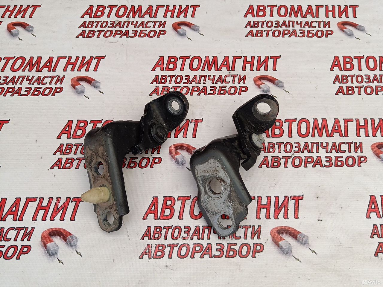 Петля двери левой Мустанг 6 14-23г