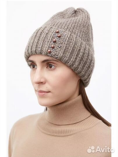 Шапка зимняя женская вязанная