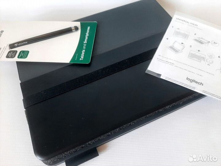 Клавиатура для планшета Logitech Universal Folio