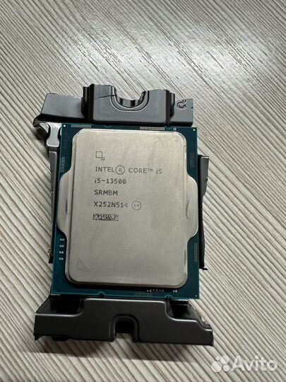 Intel core i5 13500