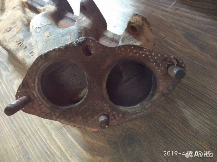 Коллектор выпускной Audi 100 4A2 AAR 1991