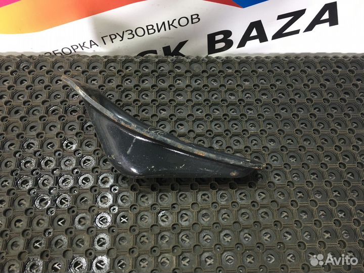 Кронштейн амортизатора передний