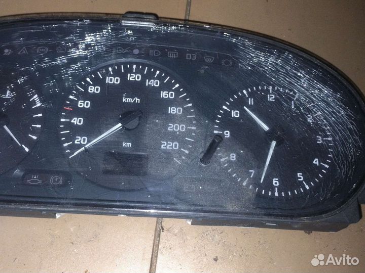 Щиток приборов рено меган 1