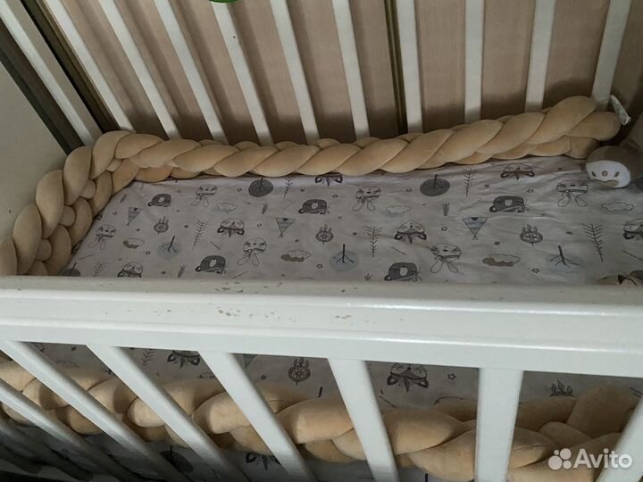 Детская кроватка