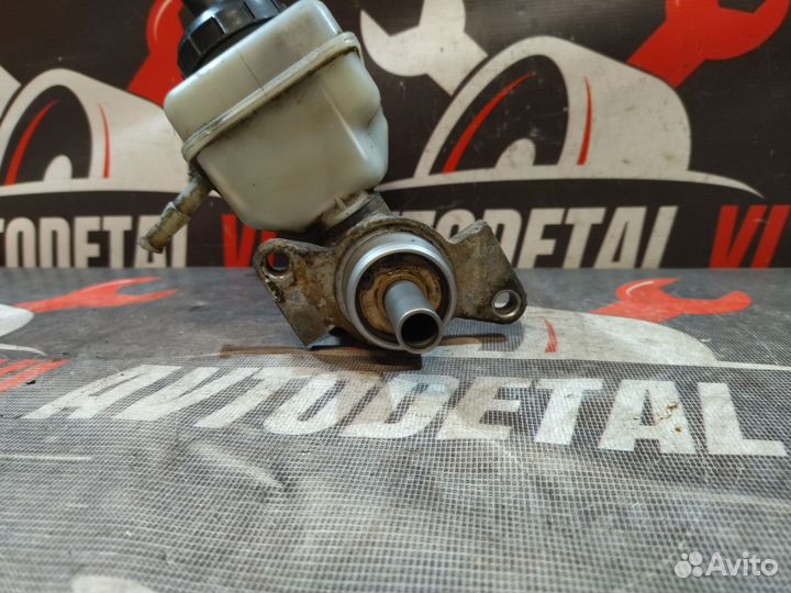 Главный тормозной цилиндр Renault Logan 1