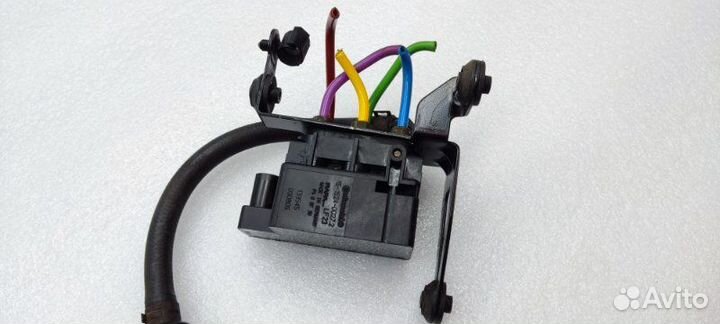 Клапан пневмоподвески Porsche Panamera 970 M 48.40