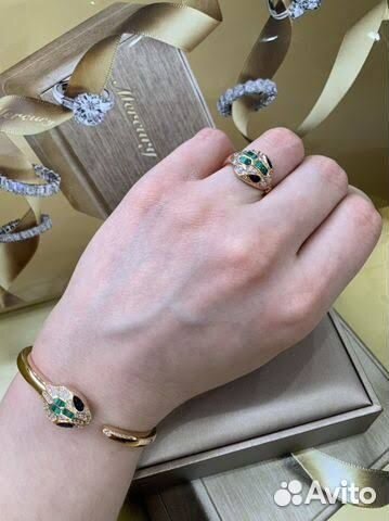 Кольцо с малахитом и бриллиантами Bvlgari змея