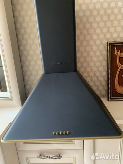 Вытяжка для кухни Zigmund&Shtain